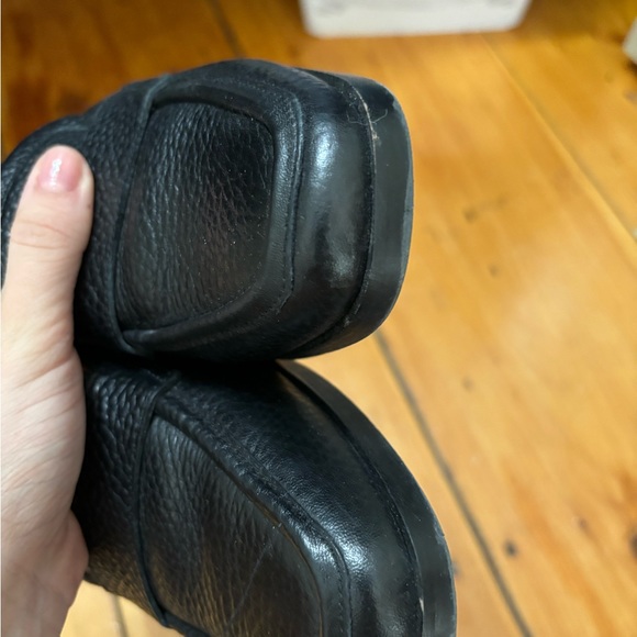 Vionic Sellah II Loafer EUC 7 - Picture 3 of 5